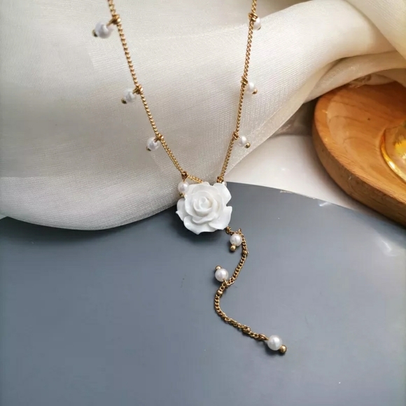 New Camellia Pearl Tassle Necklace - Picture 3 of 5
